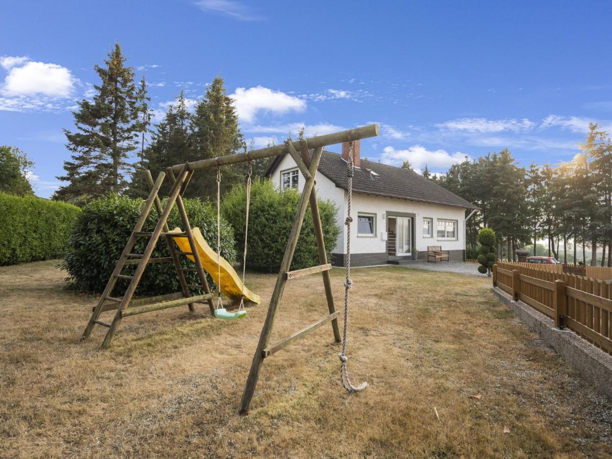 A Detached Holiday Home In A Highly Scenic Area Trierscheid Exterior photo